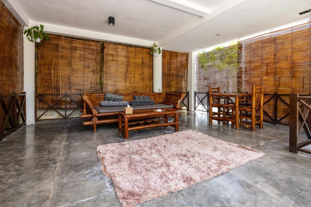Hotel Martas Windows Kuta  Zewnętrze zdjęcie